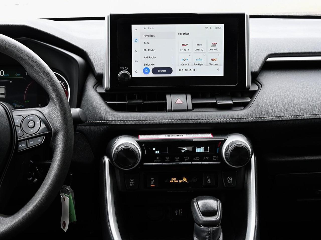 2025 Toyota RAV4 LE 4dr All-wheel Drive Photo