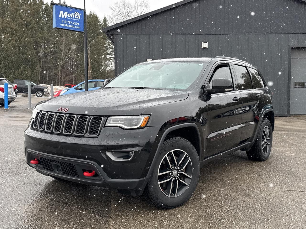 2017 Jeep Grand Cherokee Trailhawk, Bluetooth, Back Up Cam, Nav Photo