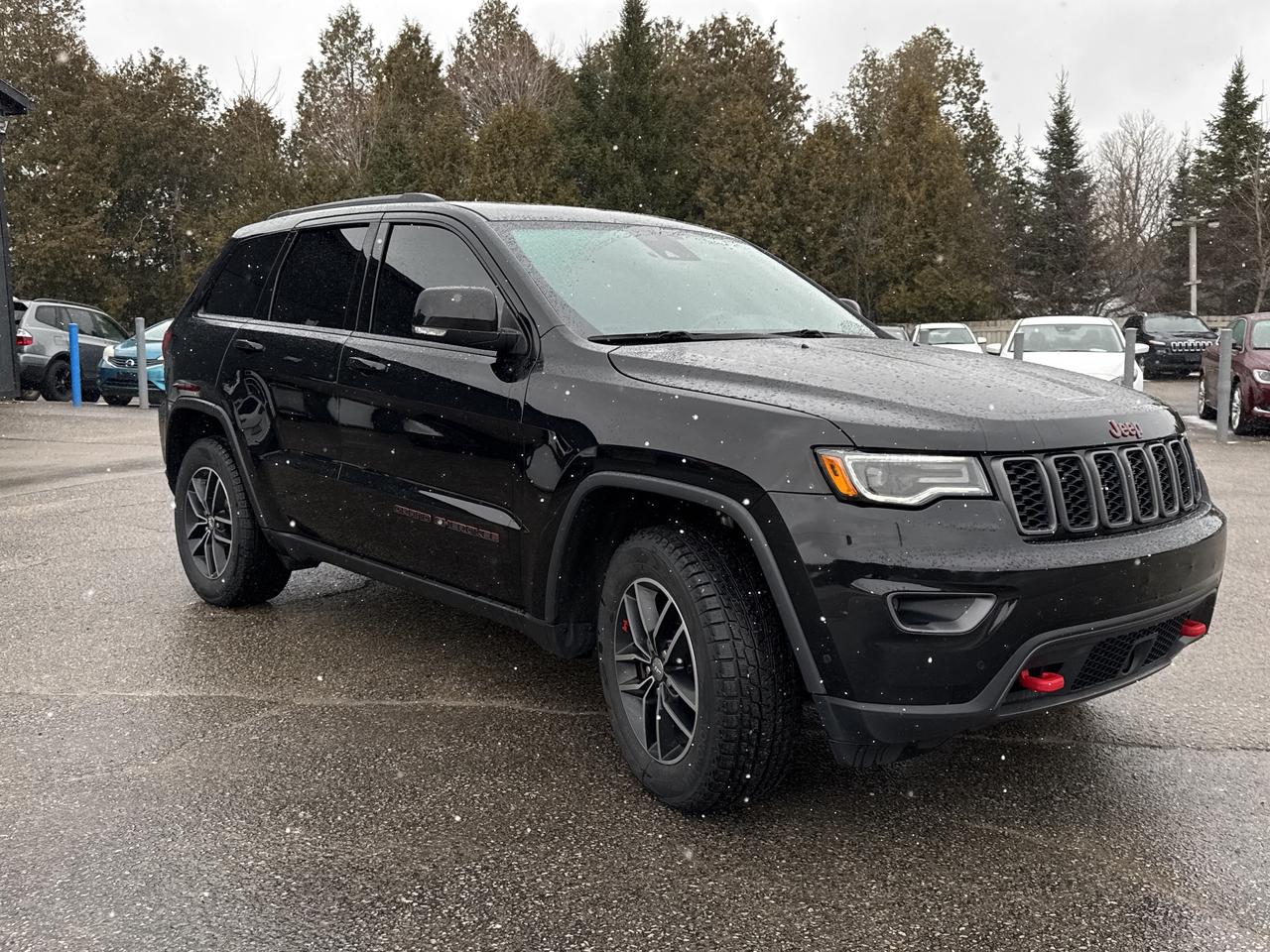 2017 Jeep Grand Cherokee Trailhawk, Bluetooth, Back Up Cam, Nav Photo2