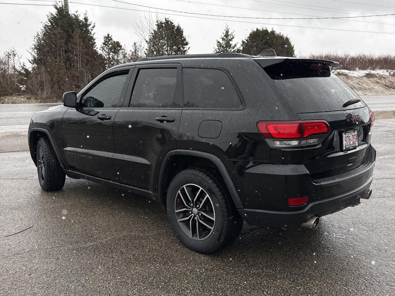 2017 Jeep Grand Cherokee Trailhawk, Bluetooth, Back Up Cam, Nav Photo