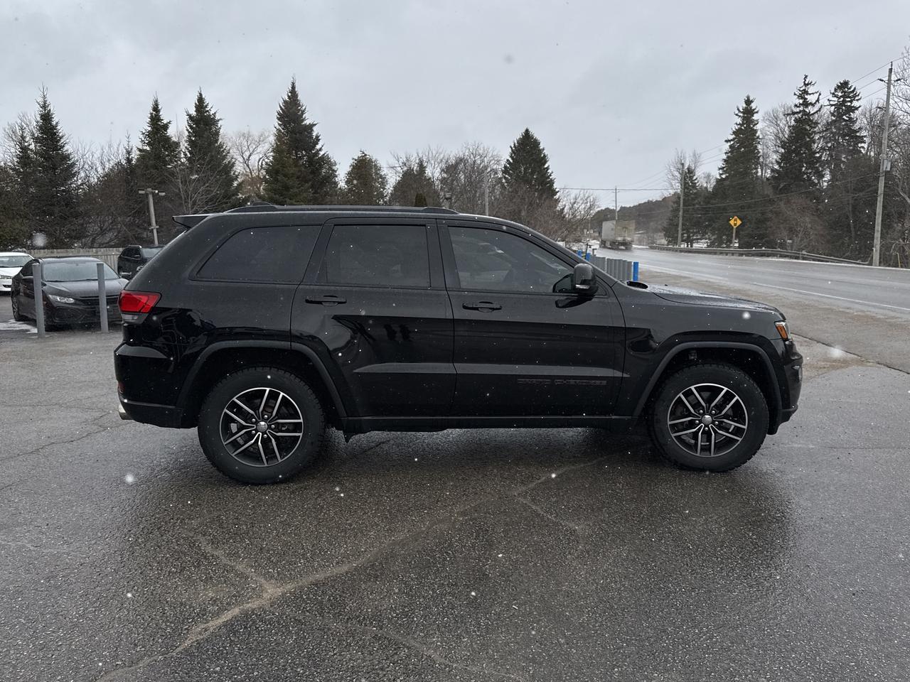 2017 Jeep Grand Cherokee Trailhawk, Bluetooth, Back Up Cam, Nav Photo