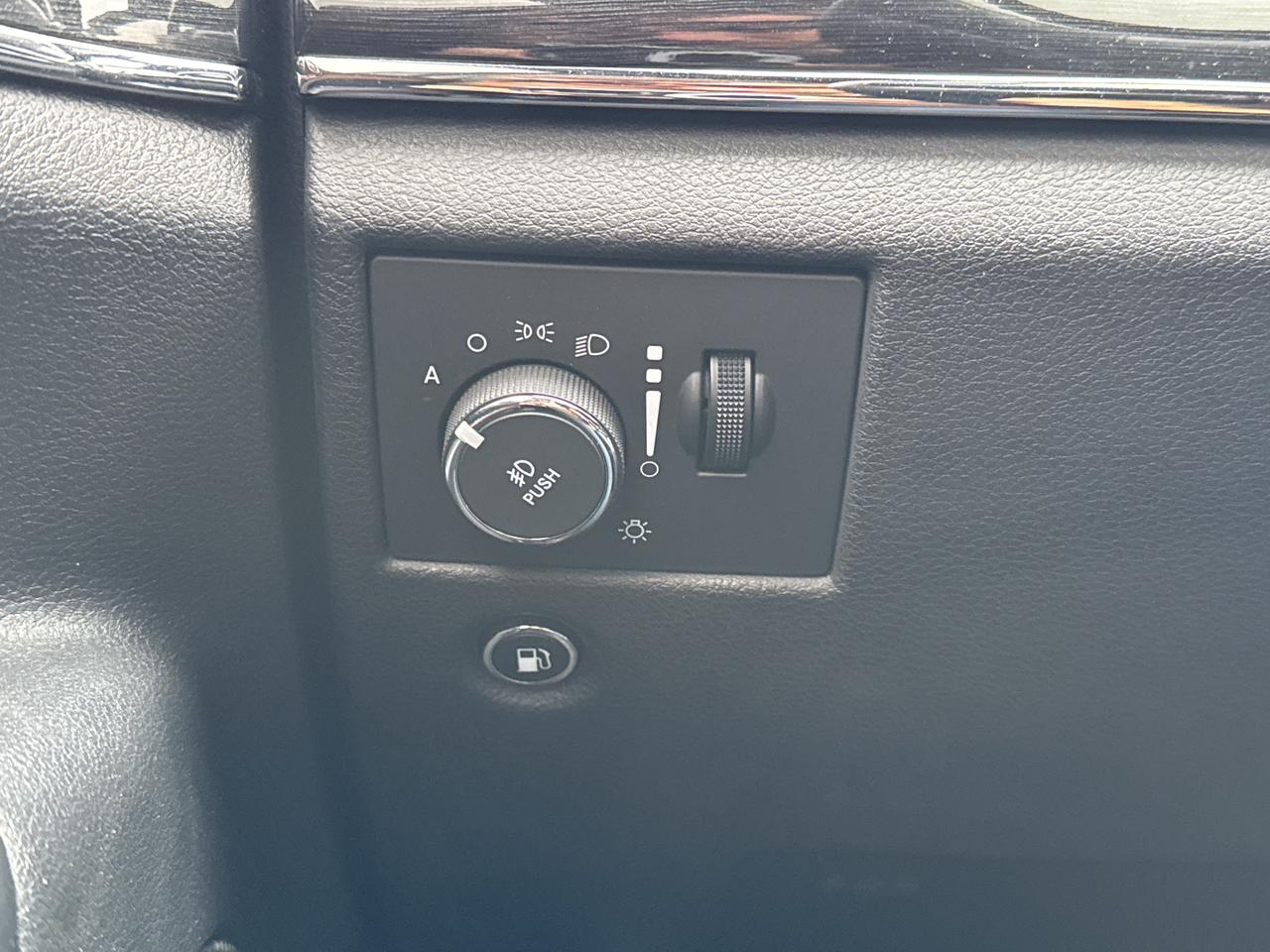 2017 Jeep Grand Cherokee Trailhawk, Bluetooth, Back Up Cam, Nav Photo