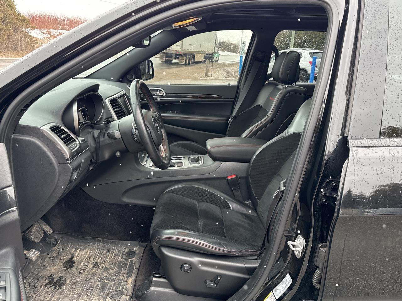 2017 Jeep Grand Cherokee Trailhawk, Bluetooth, Back Up Cam, Nav Photo