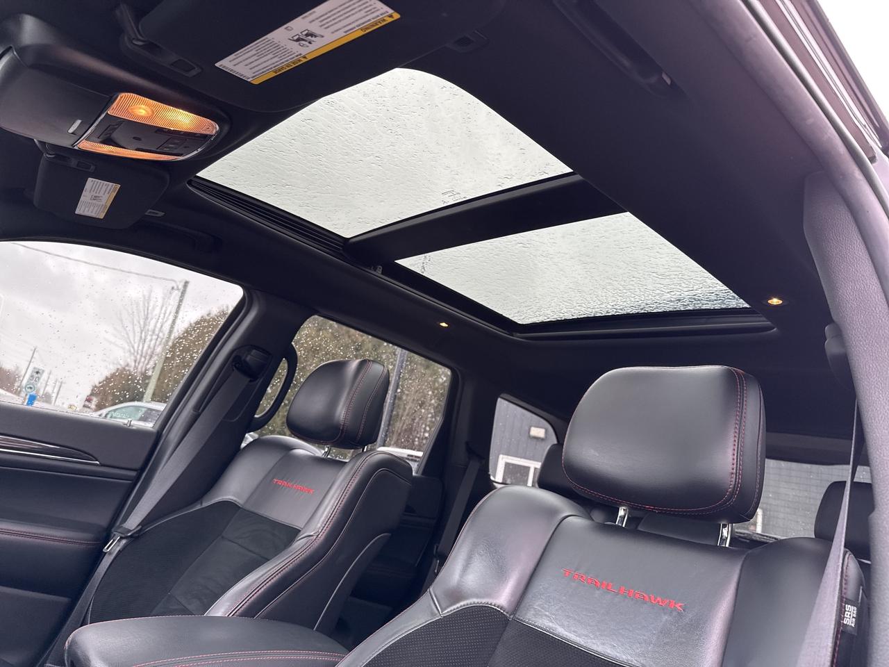 2017 Jeep Grand Cherokee Trailhawk, Bluetooth, Back Up Cam, Nav Photo