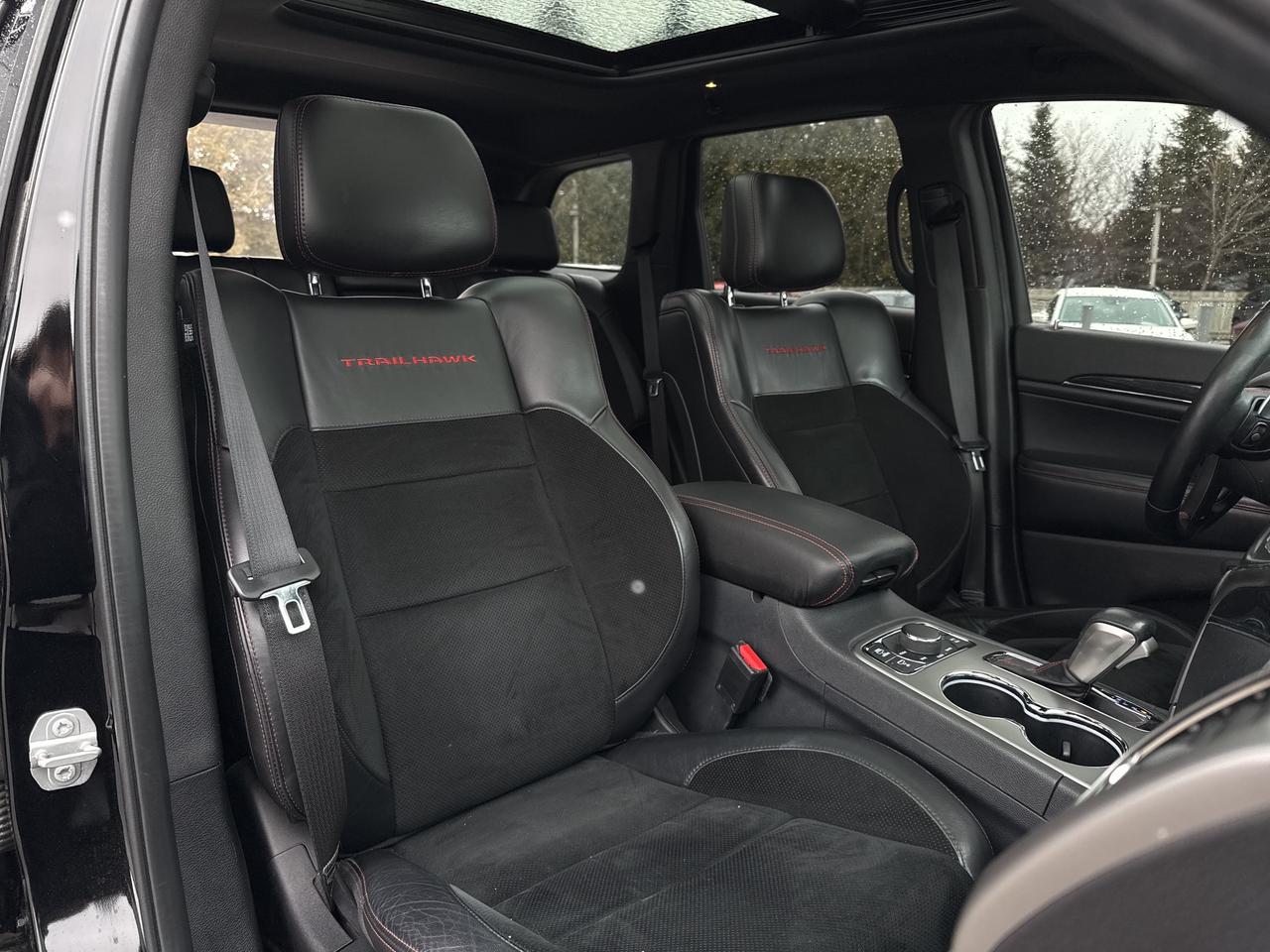 2017 Jeep Grand Cherokee Trailhawk, Bluetooth, Back Up Cam, Nav Photo