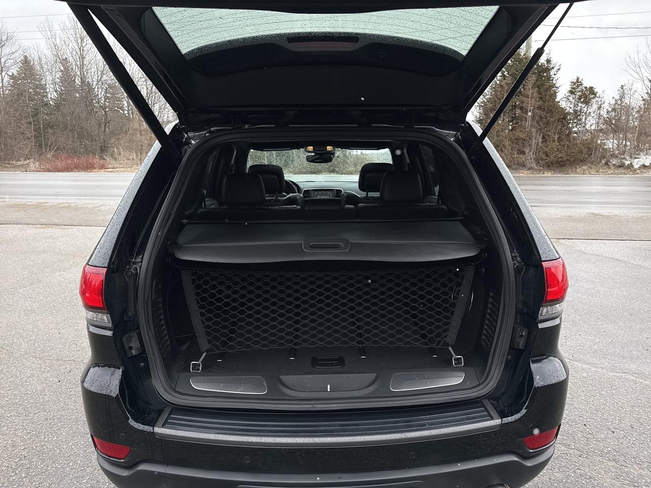 2017 Jeep Grand Cherokee Trailhawk, Bluetooth, Back Up Cam, Nav Photo