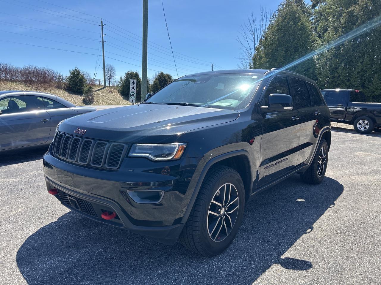 2017 Jeep Grand Cherokee Trailhawk, Bluetooth, Back Up Cam, Nav Photo0