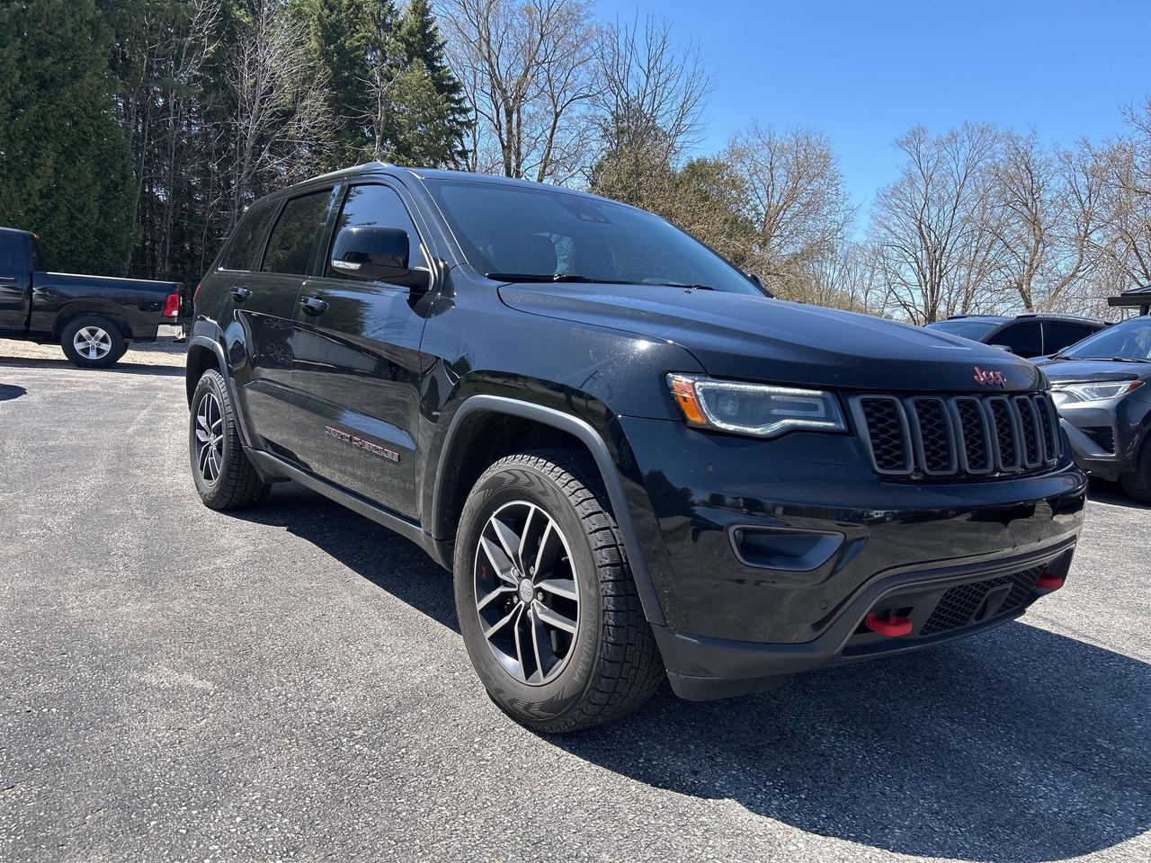 2017 Jeep Grand Cherokee Trailhawk, Bluetooth, Back Up Cam, Nav Photo2