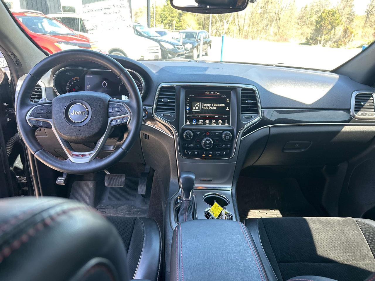 2017 Jeep Grand Cherokee Trailhawk, Bluetooth, Back Up Cam, Nav Photo