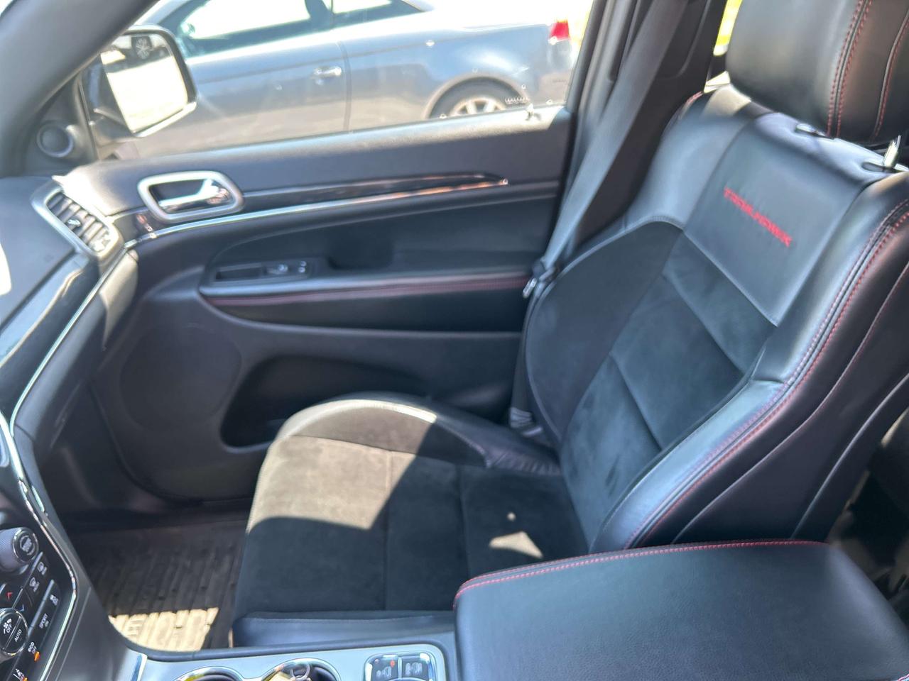 2017 Jeep Grand Cherokee Trailhawk, Bluetooth, Back Up Cam, Nav Photo