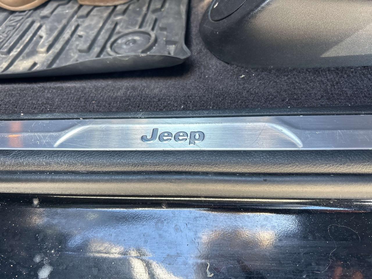 2017 Jeep Grand Cherokee Trailhawk, Bluetooth, Back Up Cam, Nav Photo