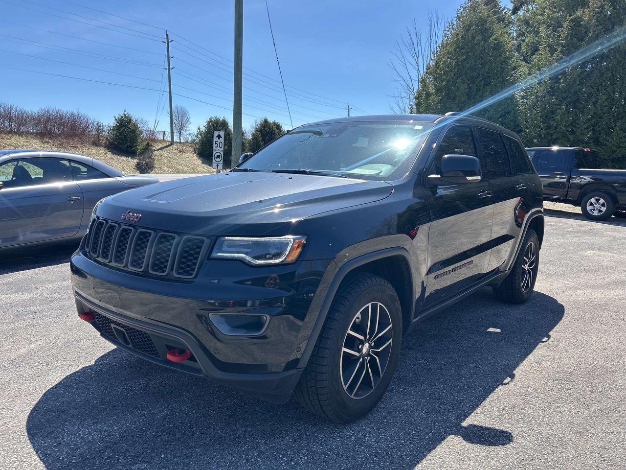 2017 Jeep Grand Cherokee Trailhawk, Bluetooth, Back Up Cam, Nav Photo0