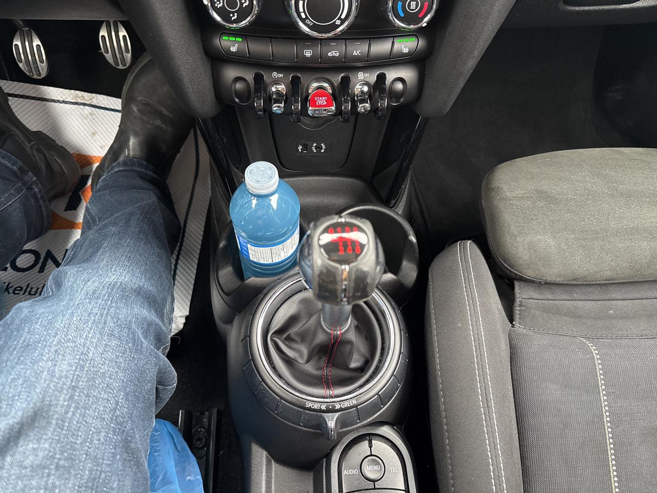 2017 MINI Cooper Hardtop John Cooper Works Photo