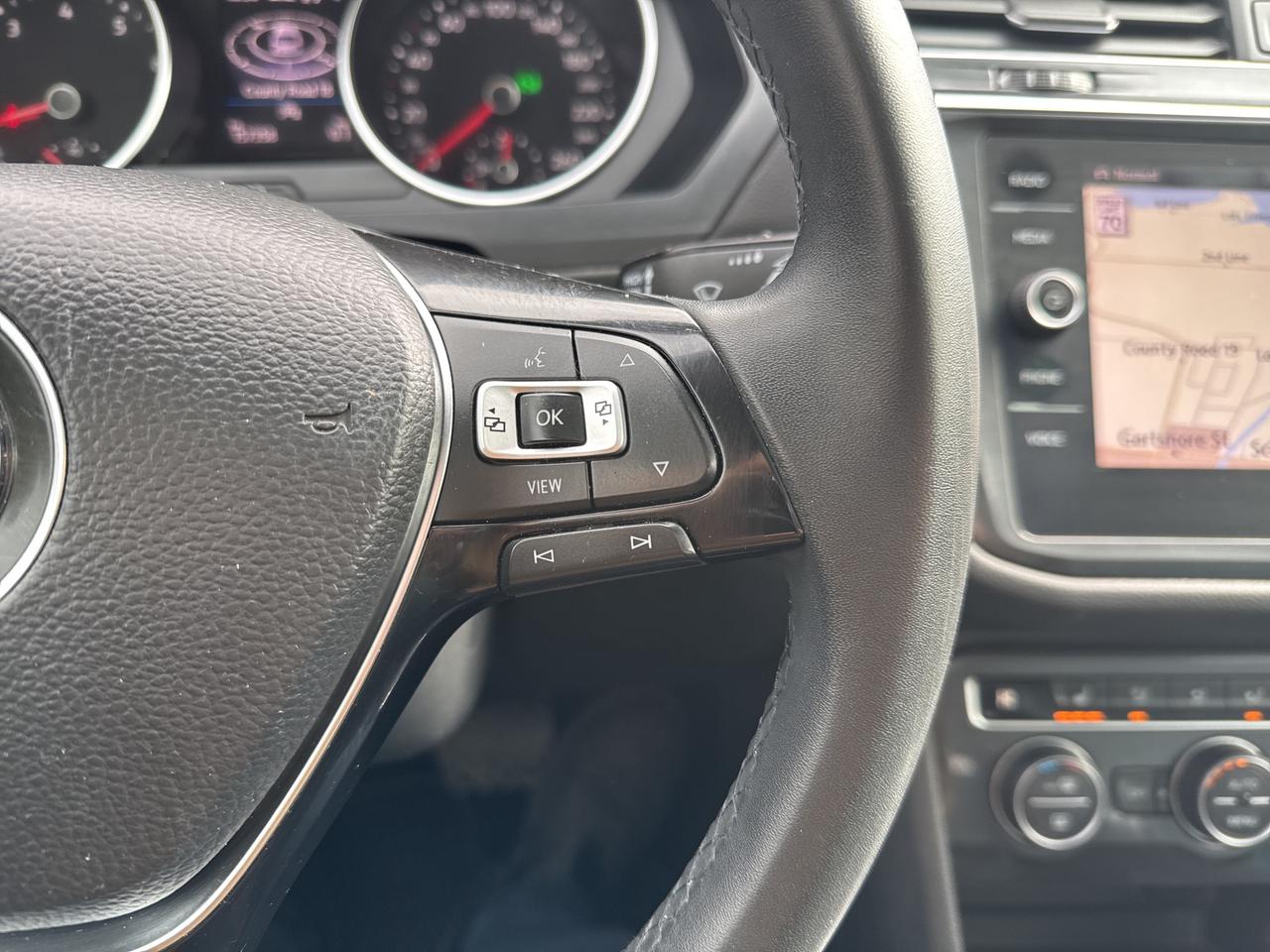 2020 Volkswagen Tiguan IQ DRIVE Photo