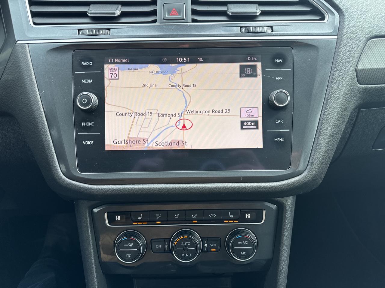 2020 Volkswagen Tiguan IQ DRIVE Photo