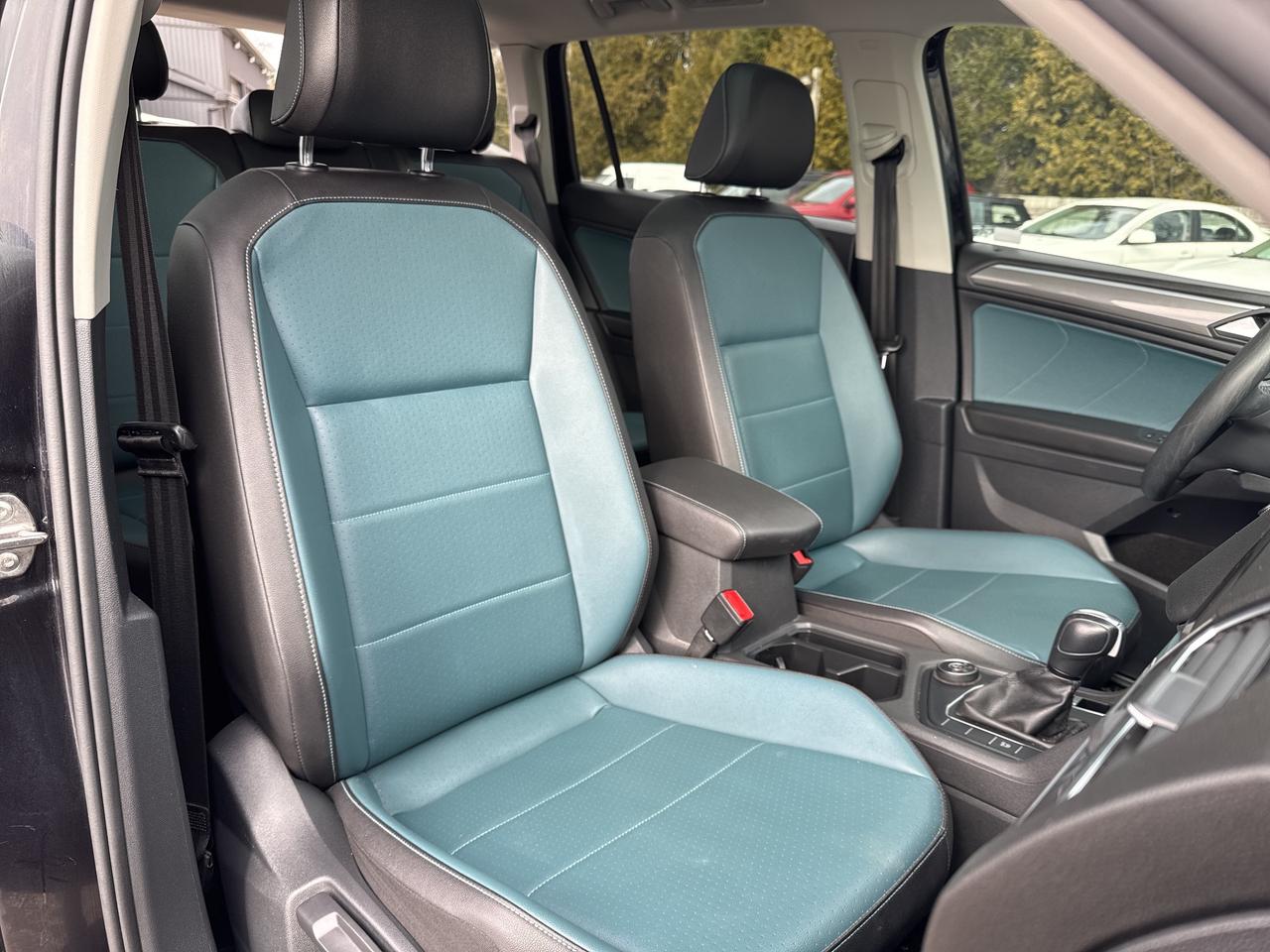 2020 Volkswagen Tiguan IQ DRIVE Photo