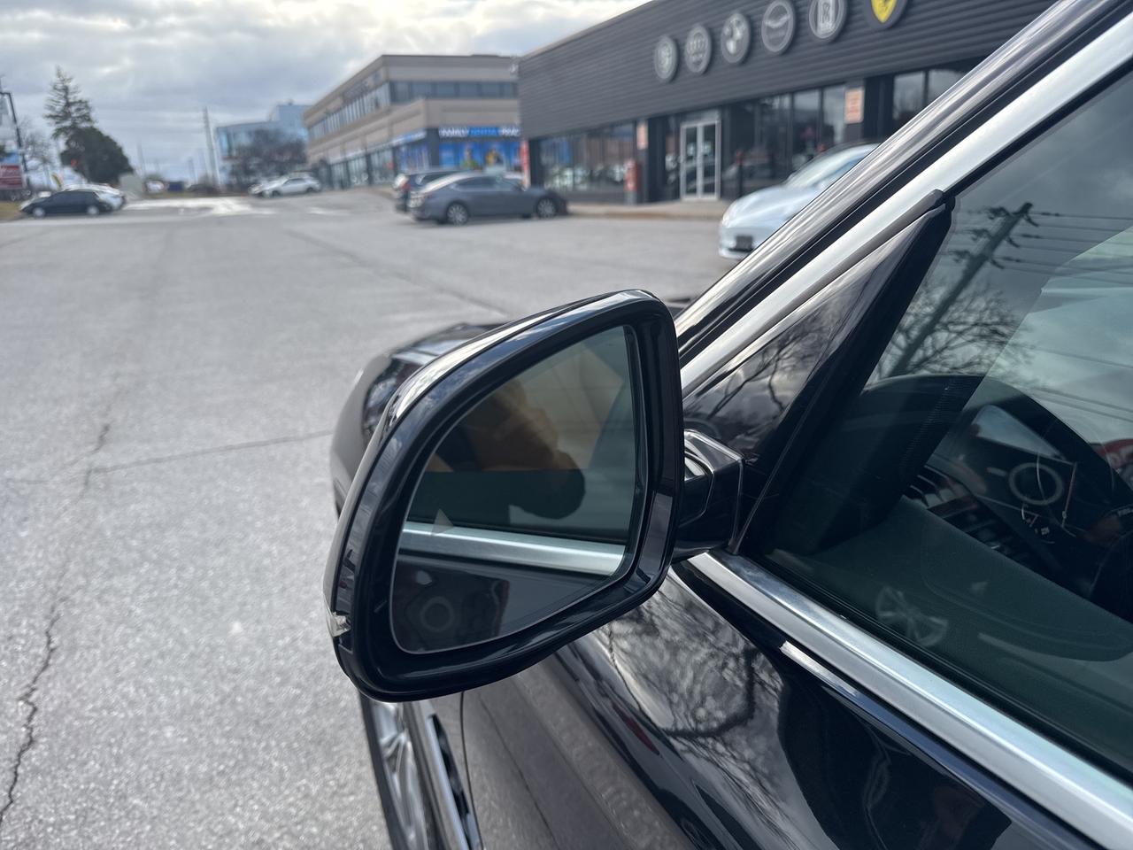 2019 BMW X3 xDrive30i PREMIUM ENHANCED HEADS UP BLIND SPOTS Photo