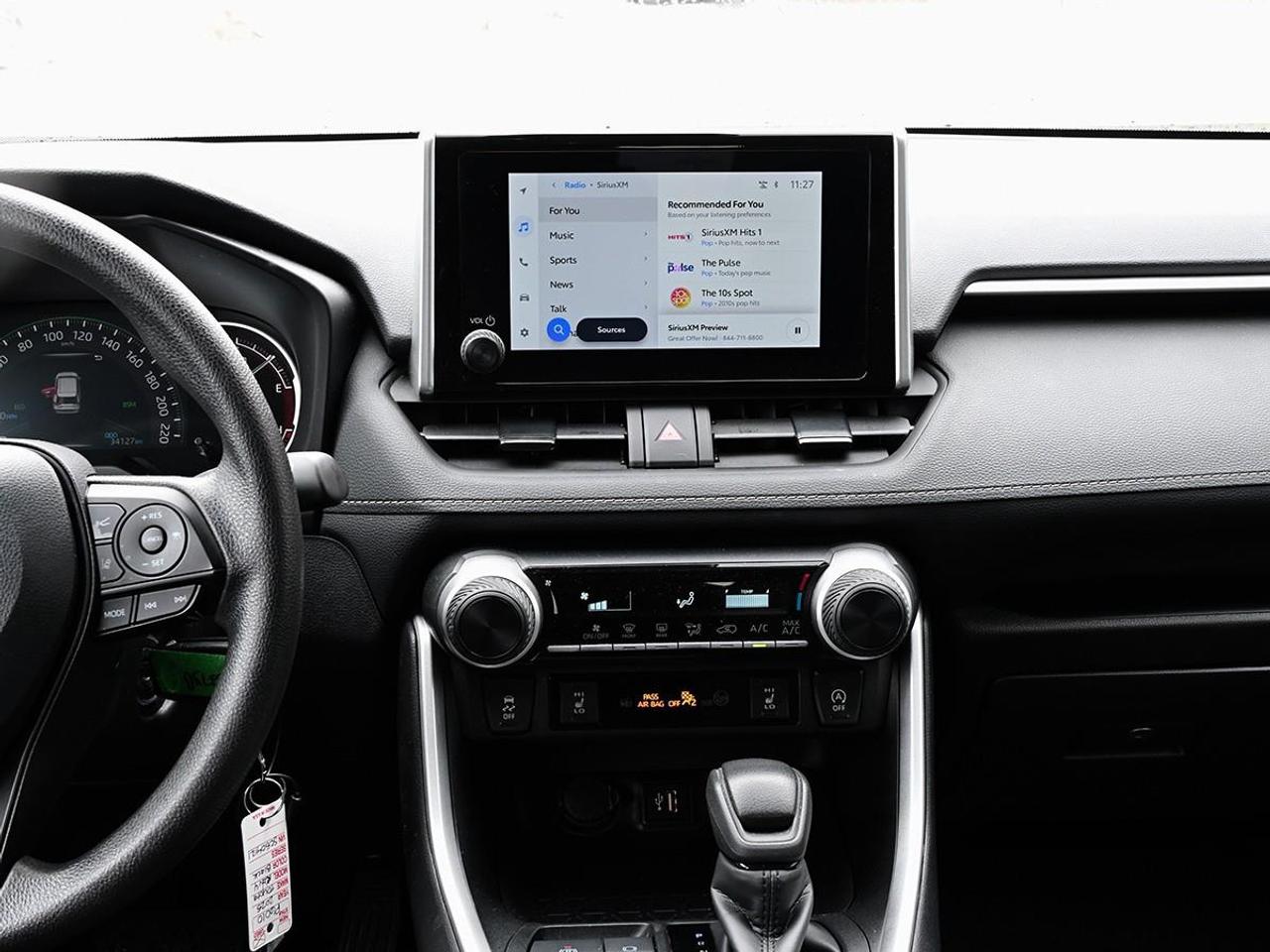 2025 Toyota RAV4 LE 4dr All-wheel Drive Photo