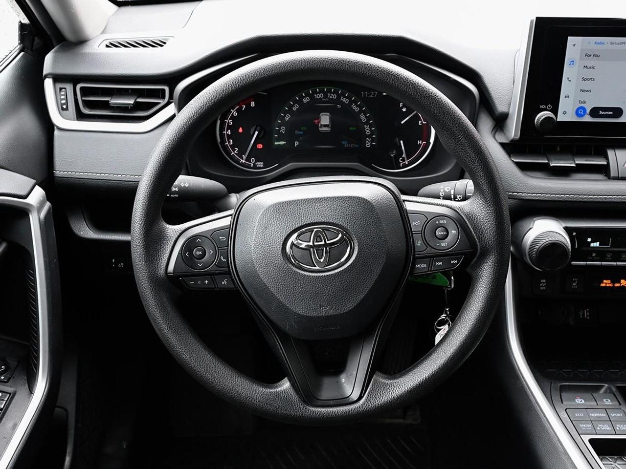 2025 Toyota RAV4 LE 4dr All-wheel Drive Photo