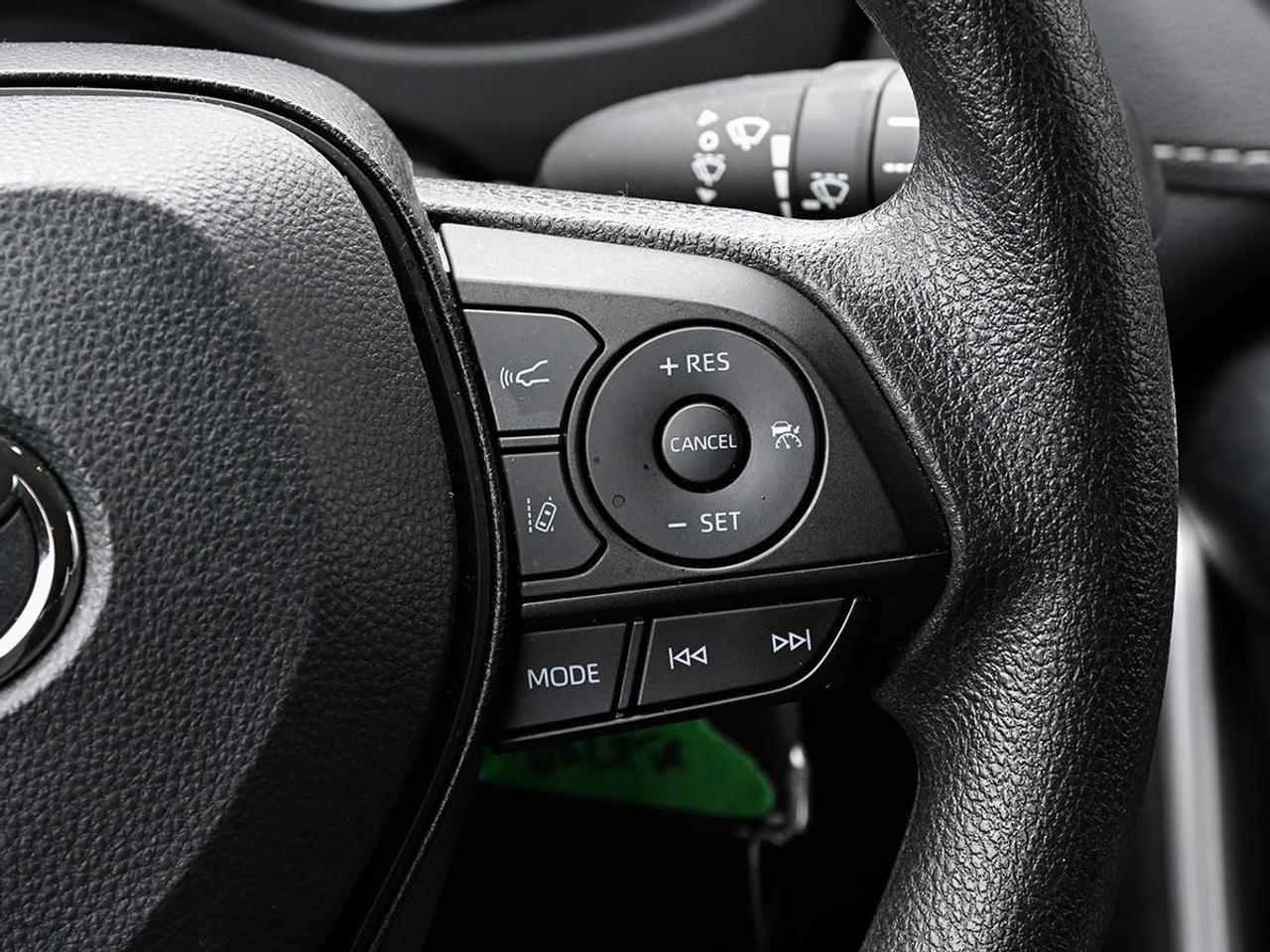 2025 Toyota RAV4 LE 4dr All-wheel Drive Photo