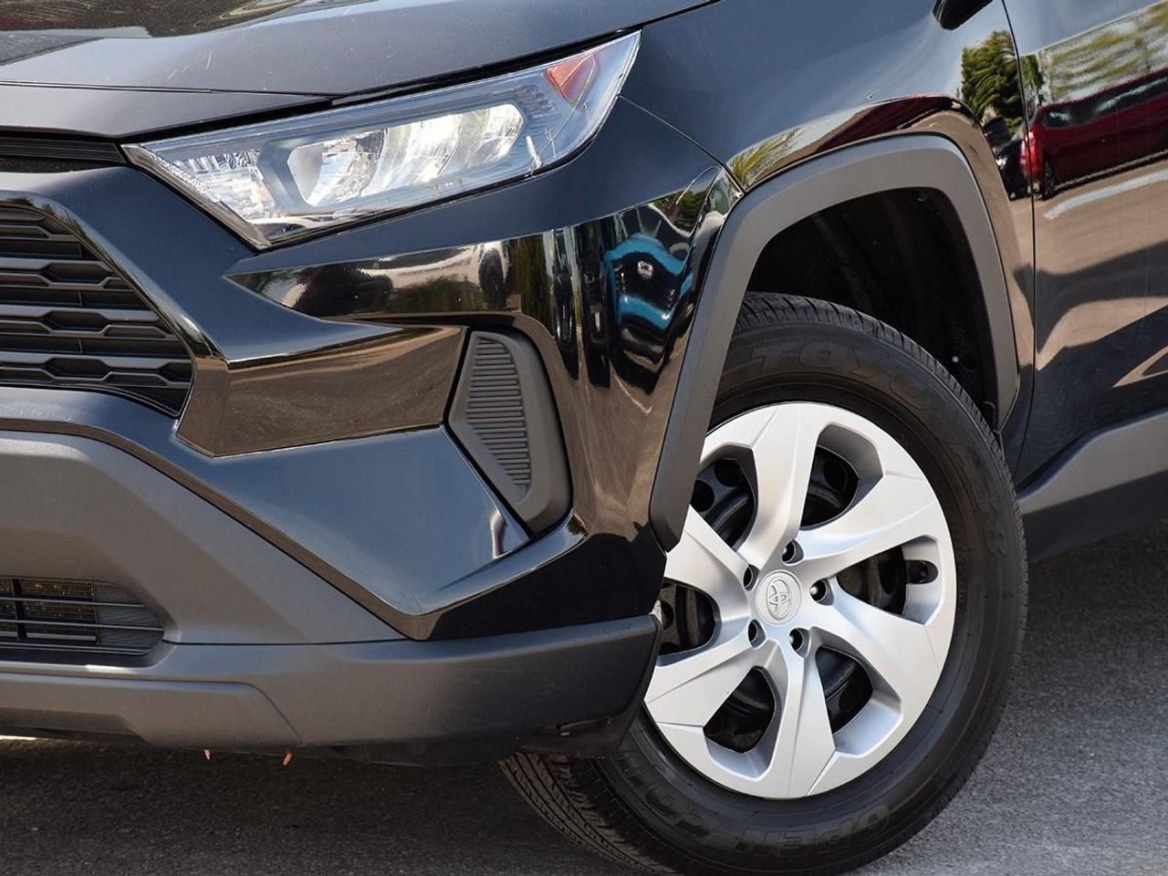 2025 Toyota RAV4 LE 4dr All-wheel Drive Photo