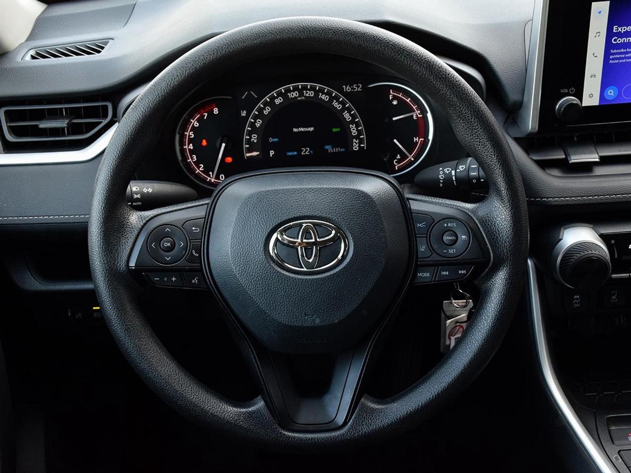 2025 Toyota RAV4 LE 4dr All-wheel Drive Photo
