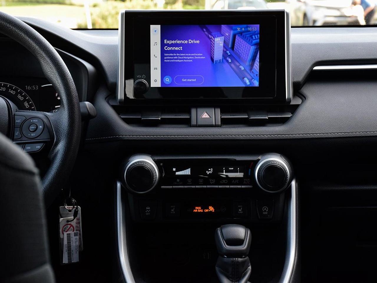 2025 Toyota RAV4 LE 4dr All-wheel Drive Photo