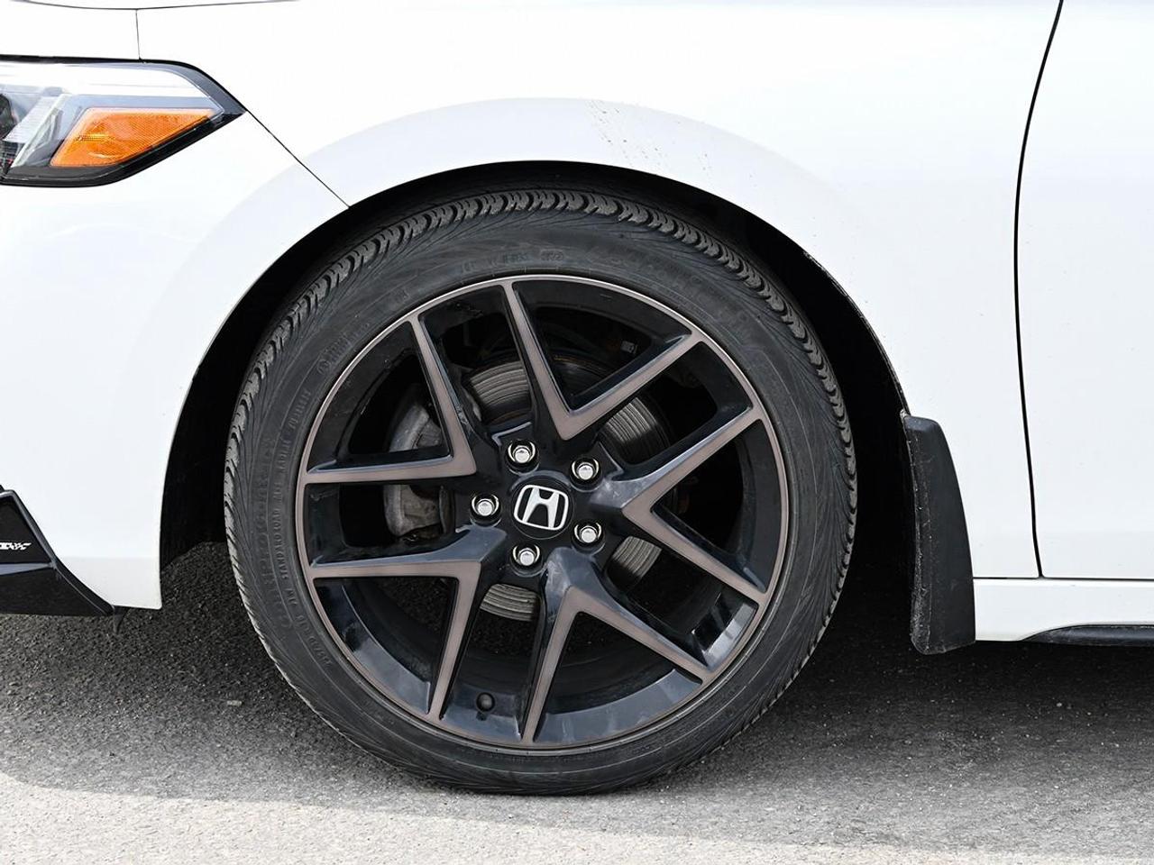 2022 Honda Civic Sport Touring 4dr Hatchback Photo