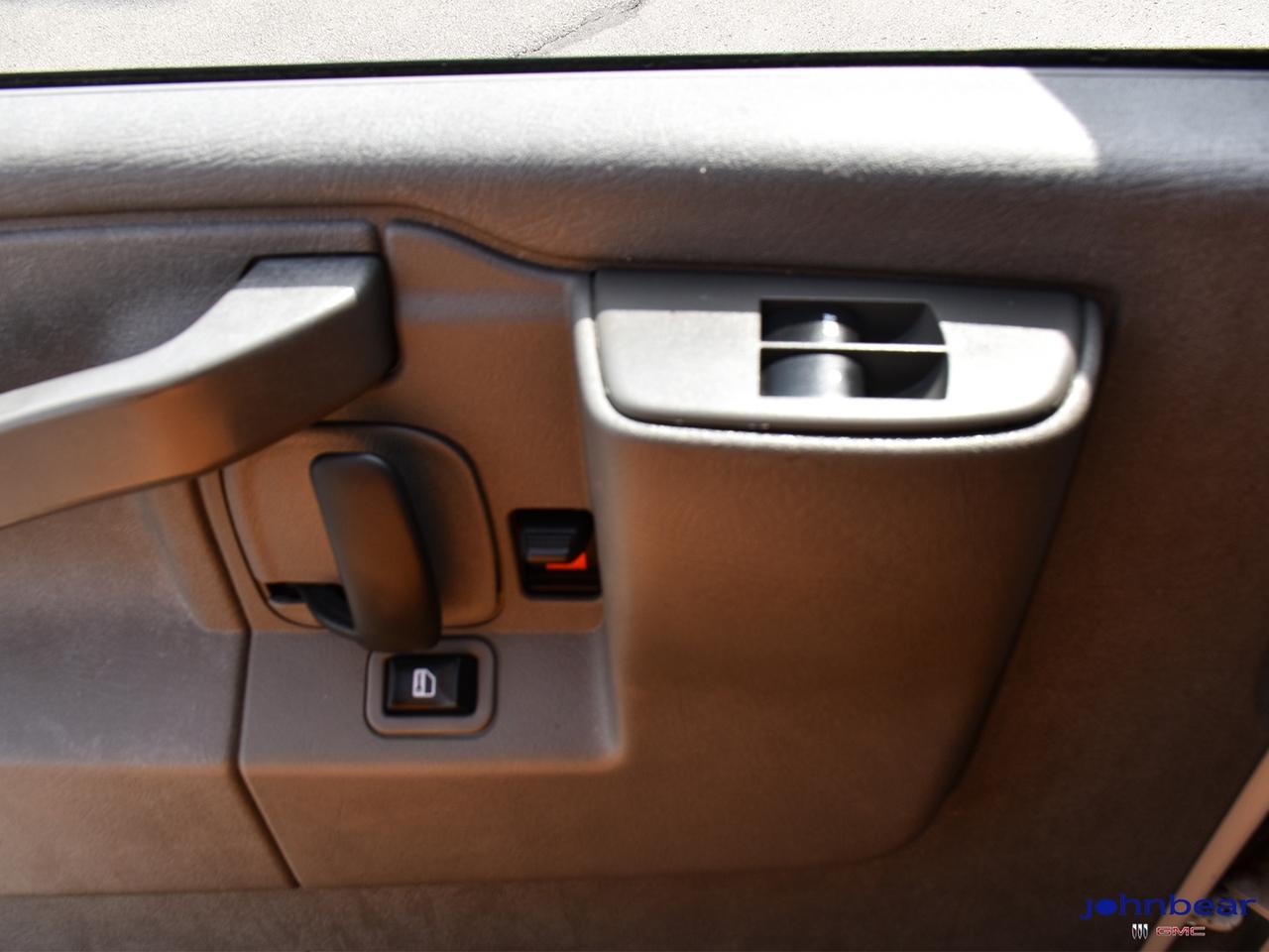 2021 Chevrolet Express 2500 Cargo Photo