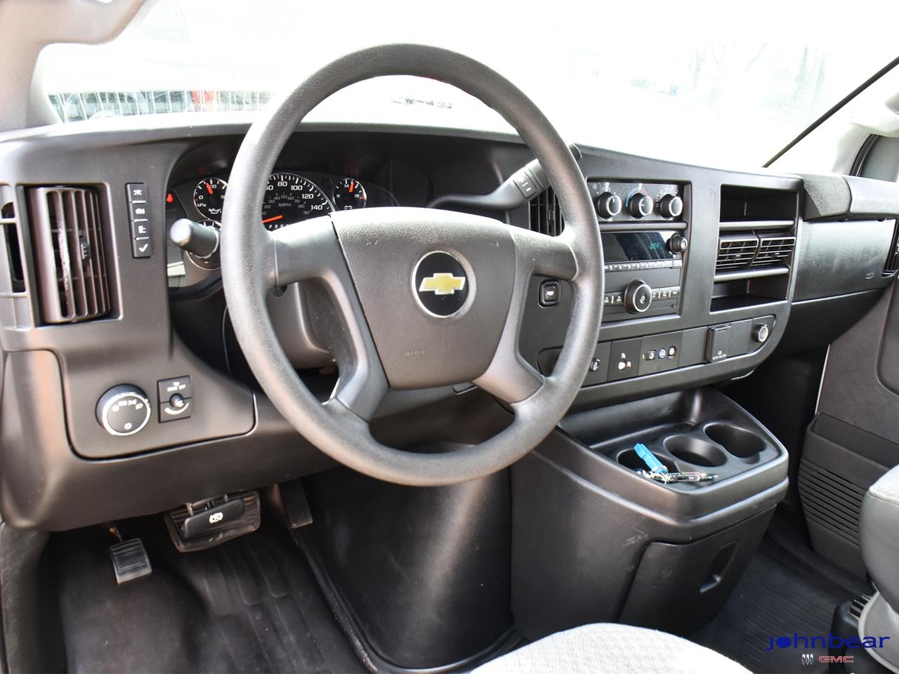 2021 Chevrolet Express 2500 Cargo Photo