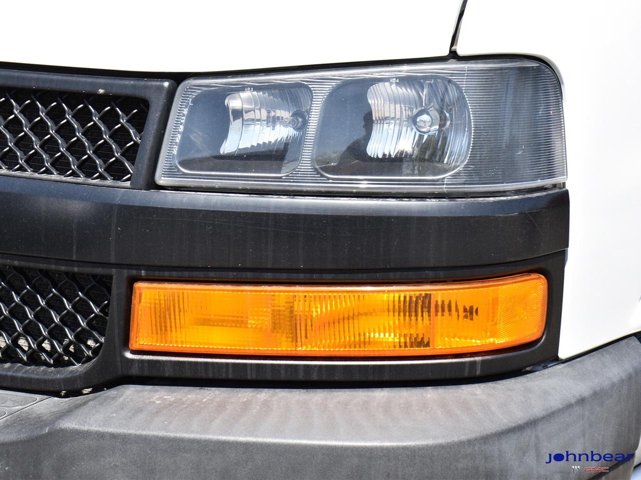 2019 Chevrolet Express Base Photo2