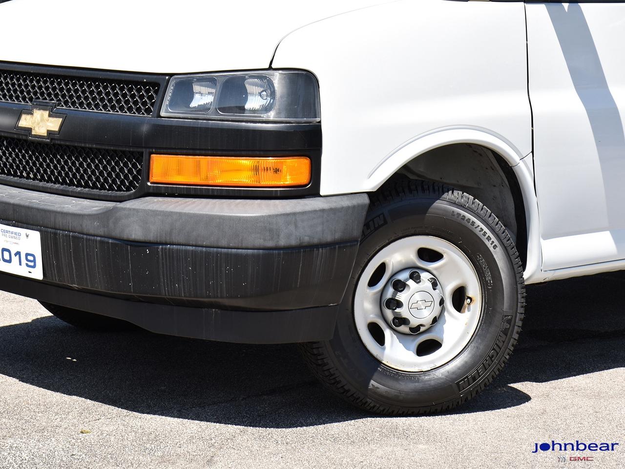 2019 Chevrolet Express Base Photo