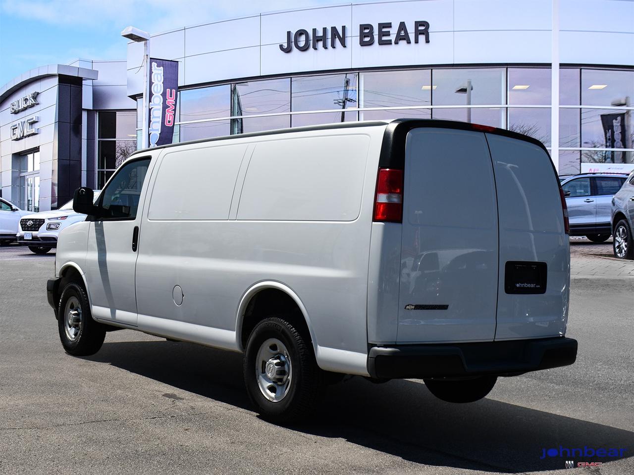 2019 Chevrolet Express Base Photo