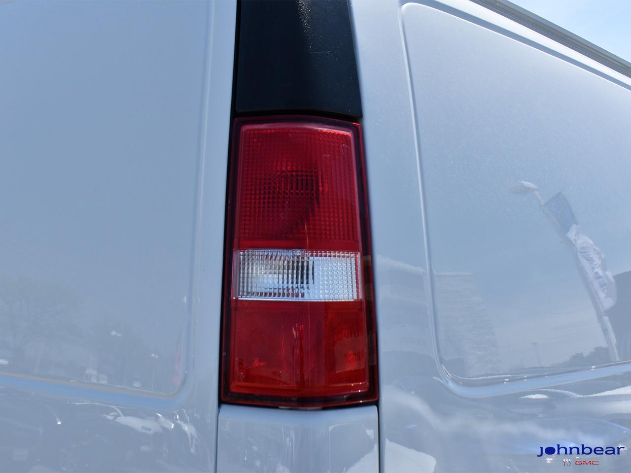 2019 Chevrolet Express Base Photo