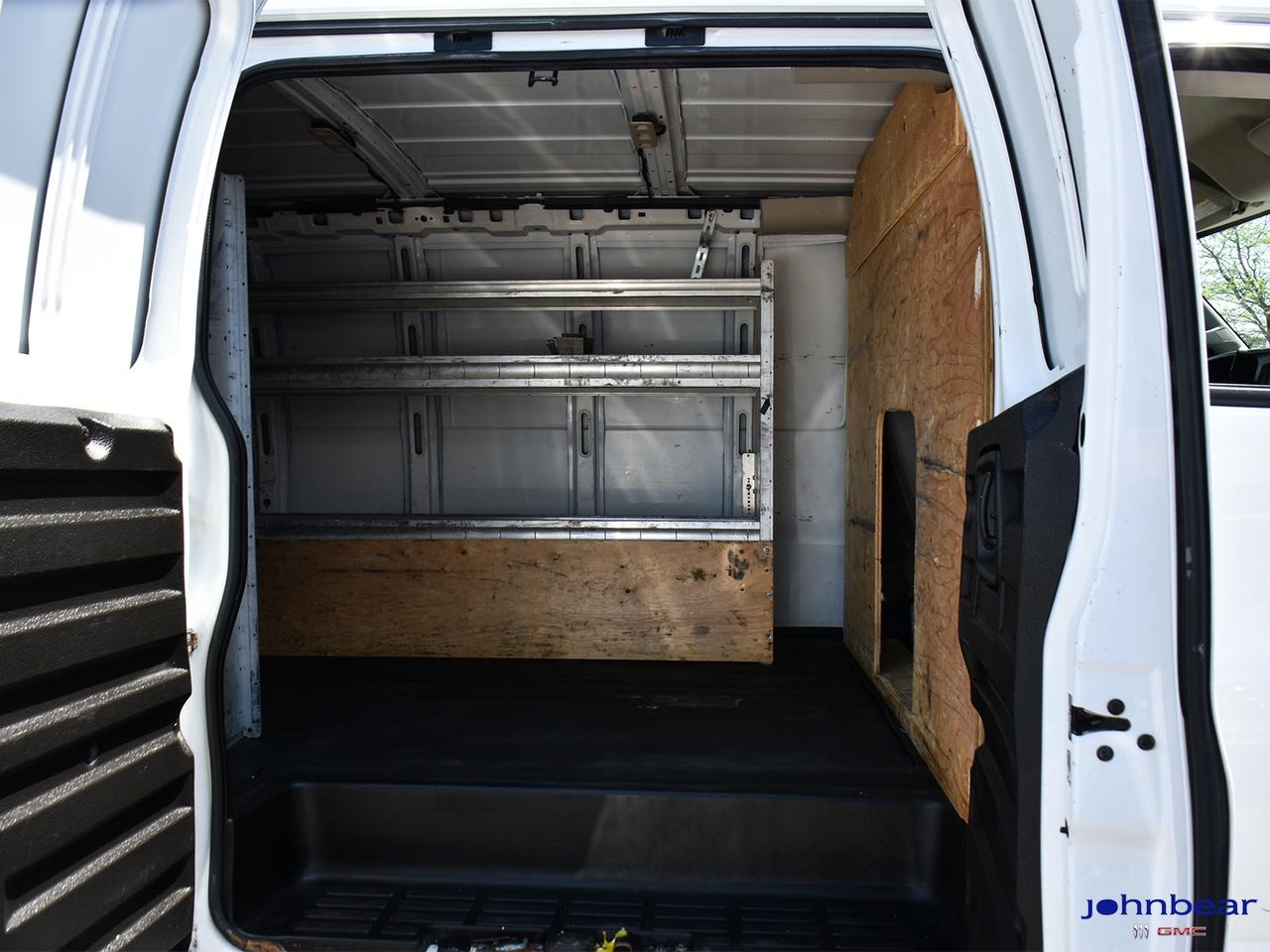 2019 Chevrolet Express Base Photo