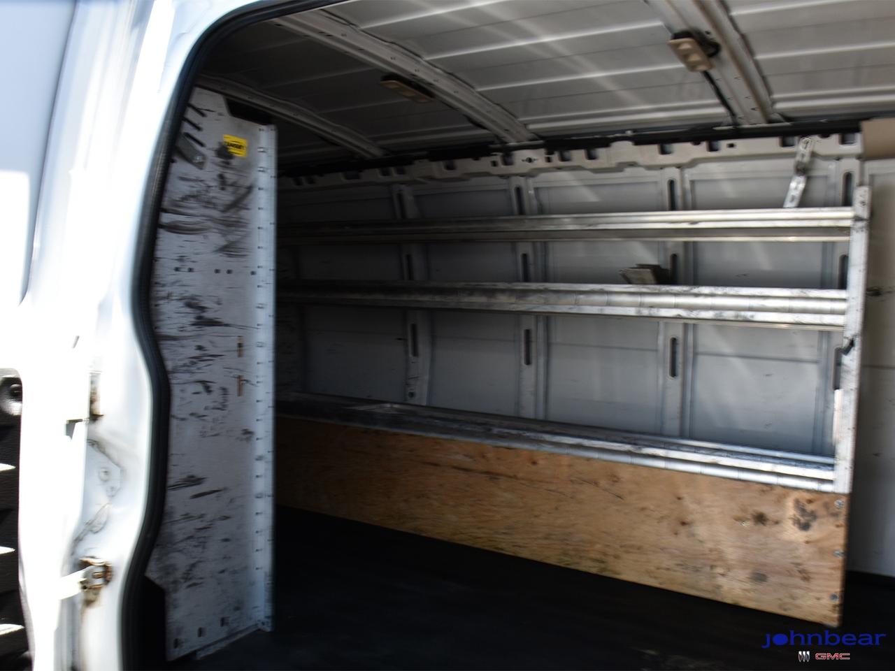 2019 Chevrolet Express Base Photo