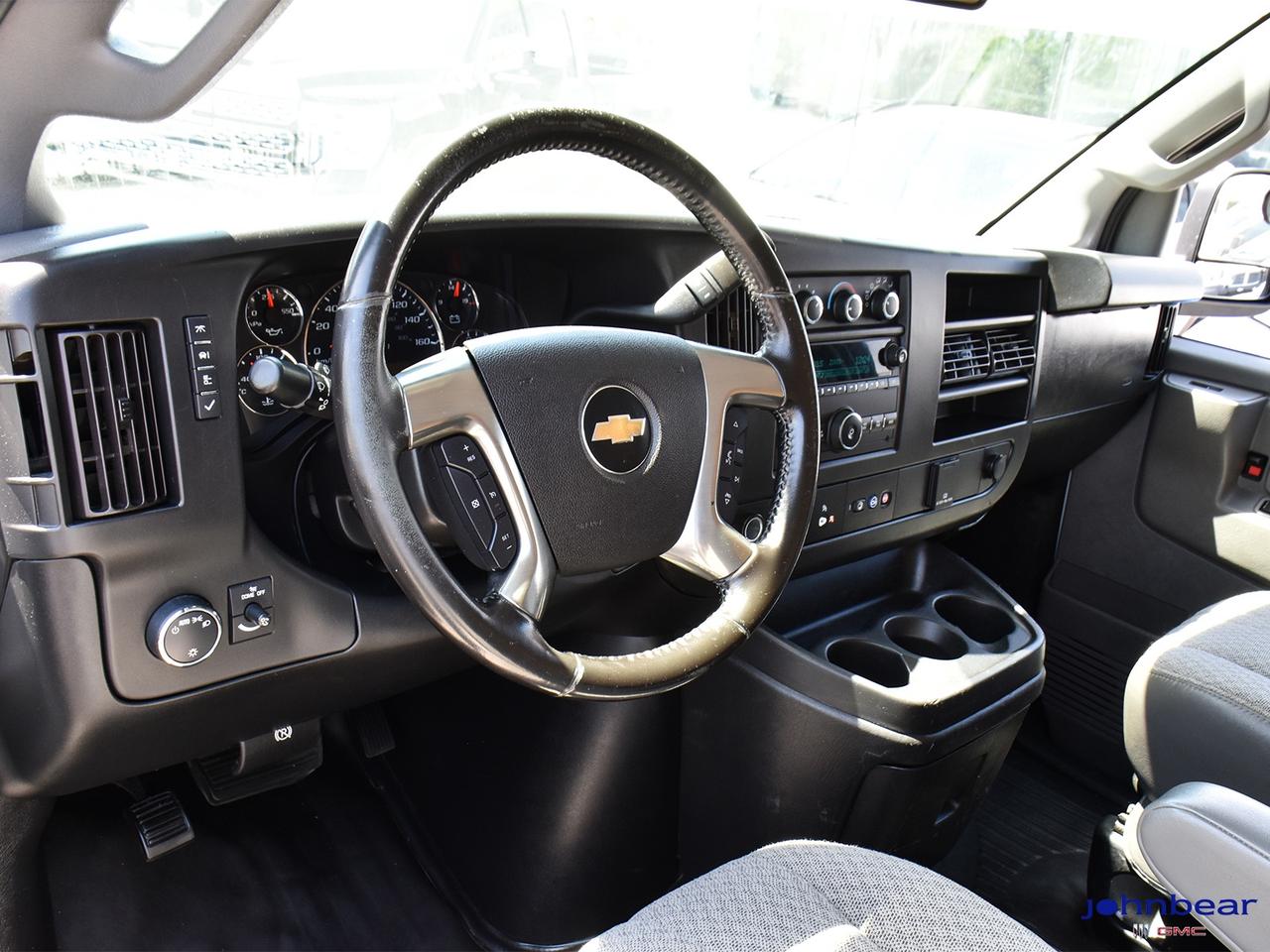 2019 Chevrolet Express Base Photo