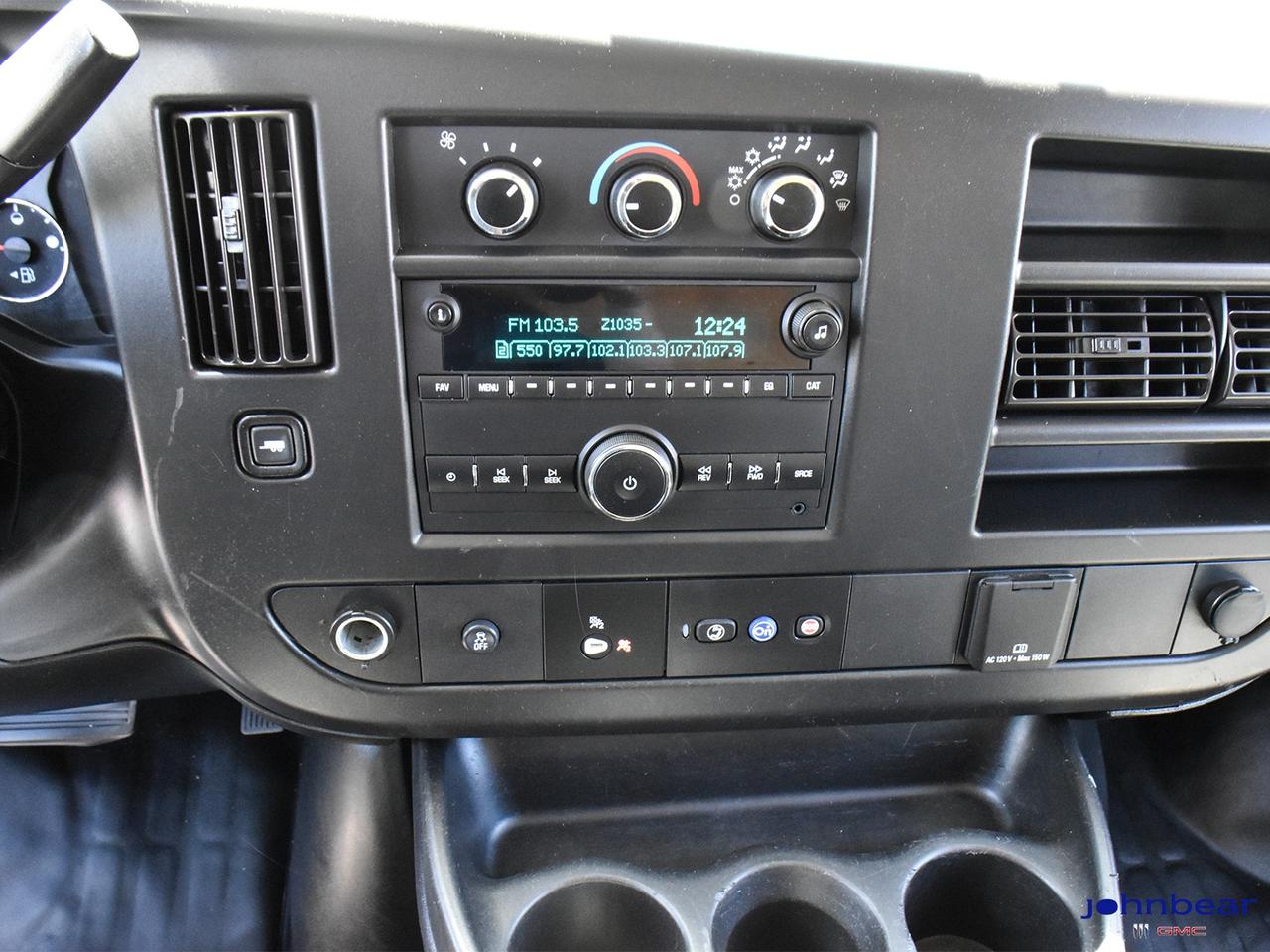 2019 Chevrolet Express Base Photo