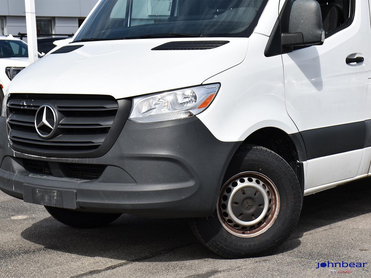 2021 Mercedes-Benz Sprinter Crew Van BASE Photo