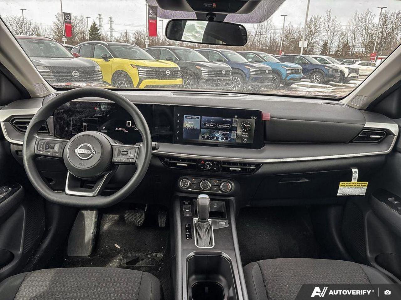 2025 Nissan Kicks S Photo