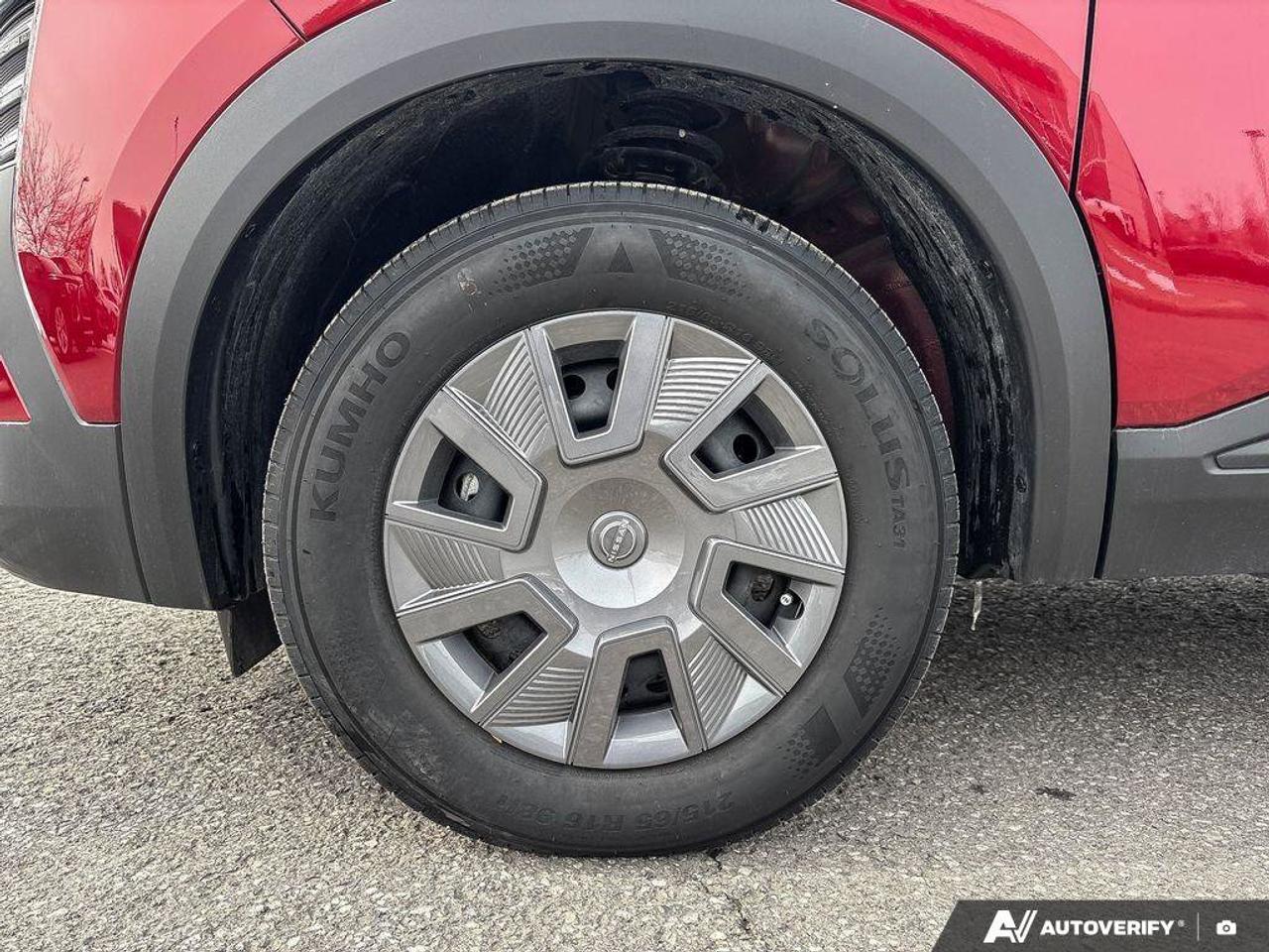 2025 Nissan Kicks S Photo