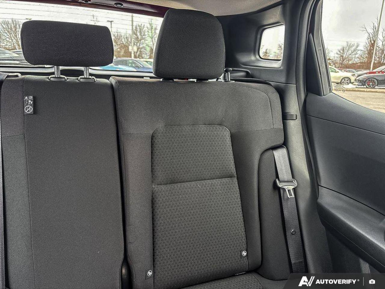 2025 Nissan Kicks S Photo