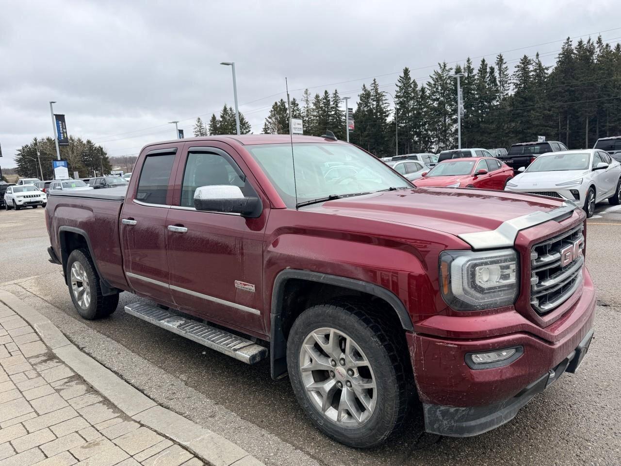 2016 GMC Sierra 1500 4WD Double Cab 143.5  SLE Photo