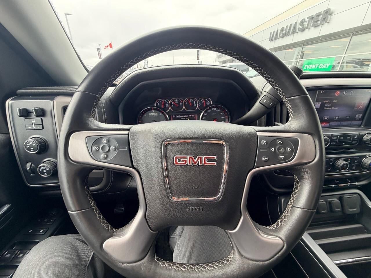 2016 GMC Sierra 1500 4WD Double Cab 143.5  SLE Photo