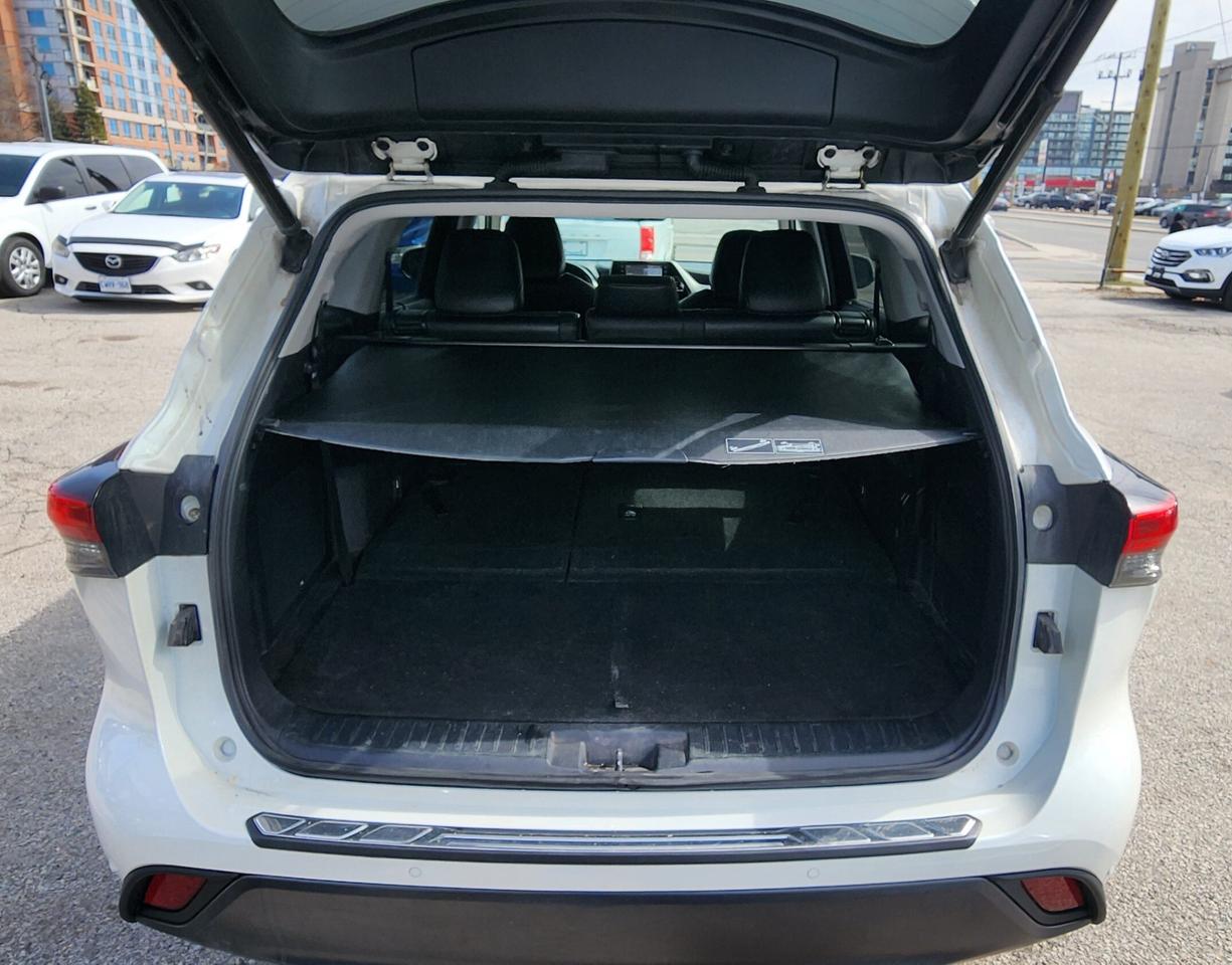 2021 Toyota Highlander Limited AWD V6 3.5L Photo