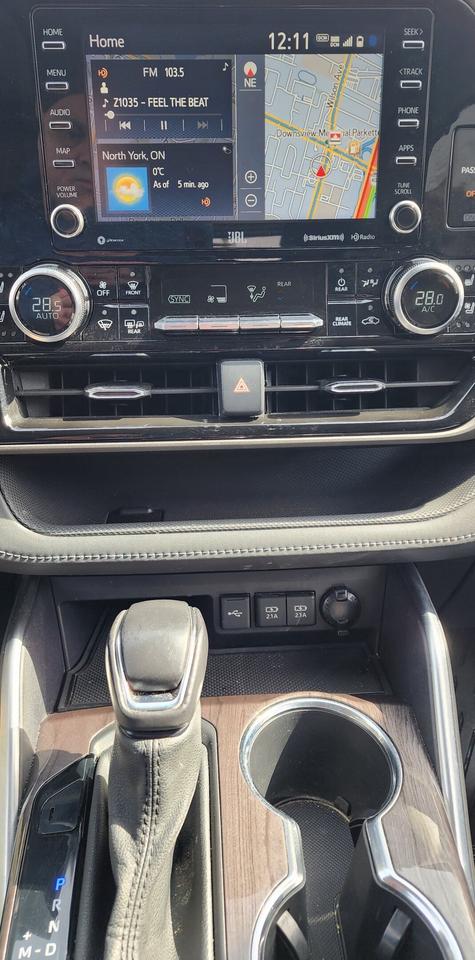 2021 Toyota Highlander Limited AWD V6 3.5L Photo