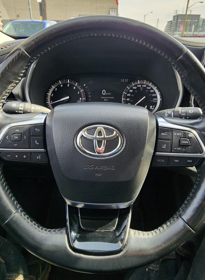 2021 Toyota Highlander Limited AWD V6 3.5L Photo