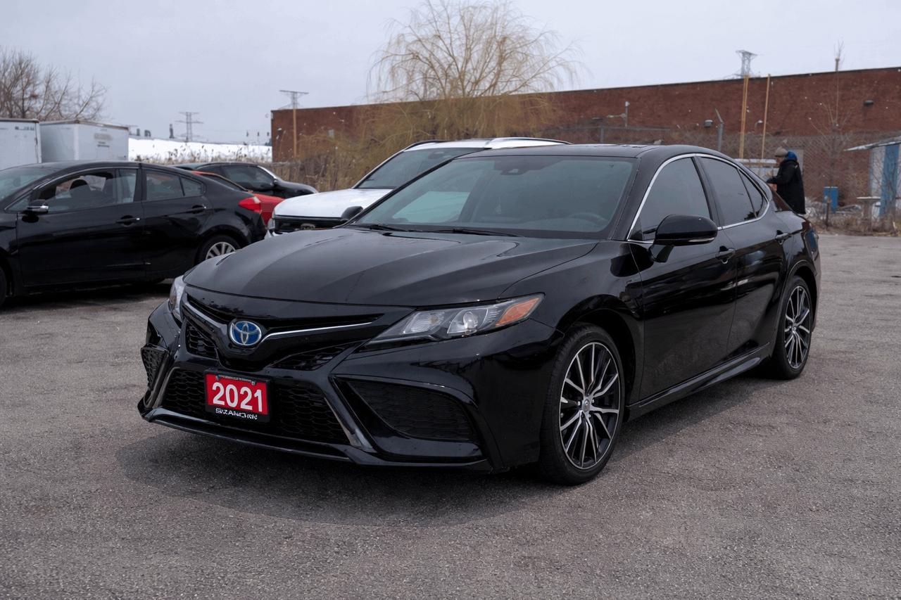 2021 Toyota Camry Hybrid SE Auto Photo