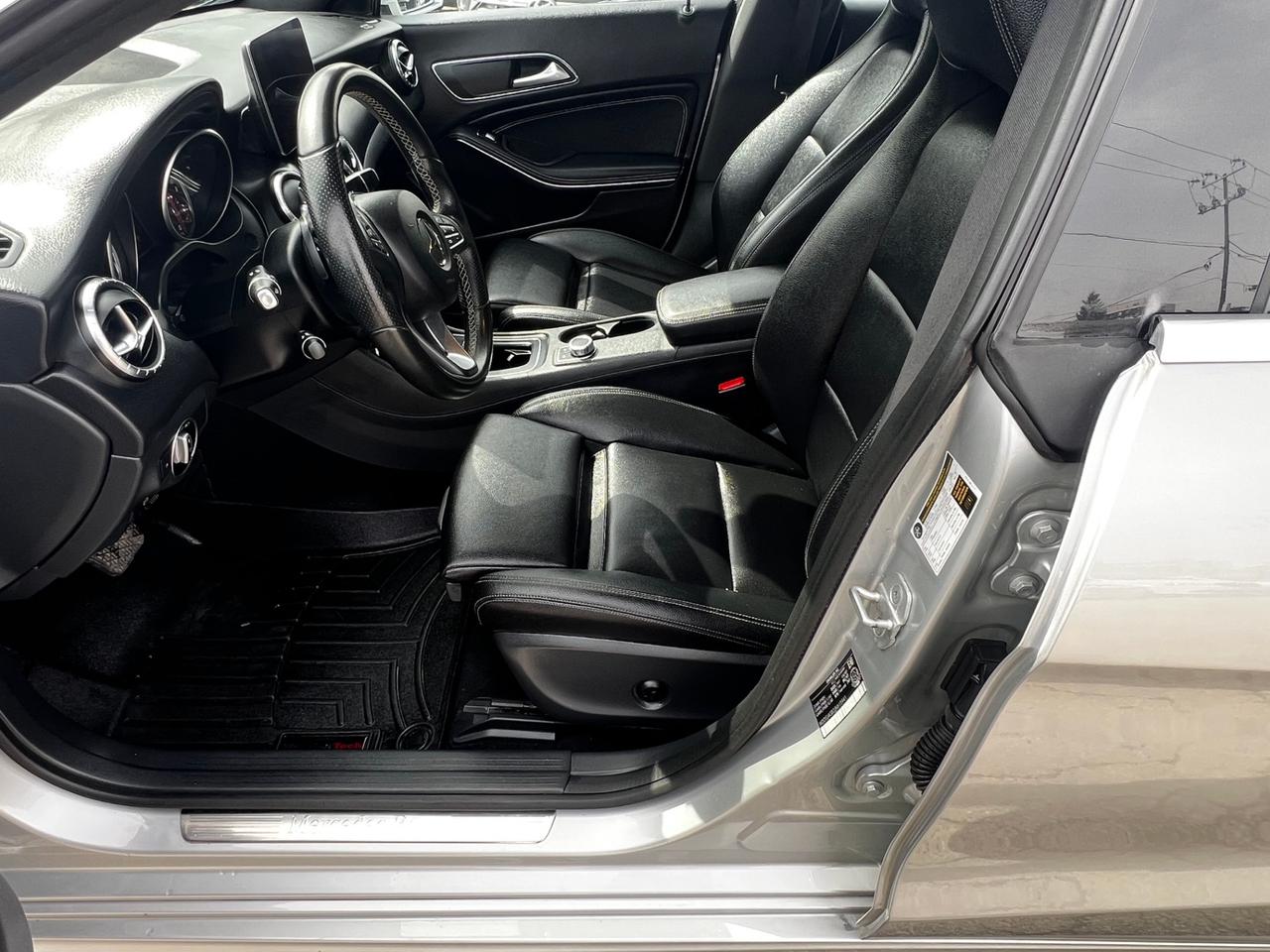 2018 Mercedes-Benz CLA-Class CLA 250 4MATIC Photo