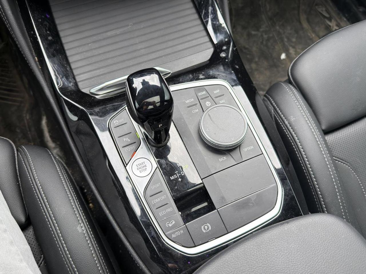 2024 BMW X4 xDrive30i Sports Activity Coupe Photo